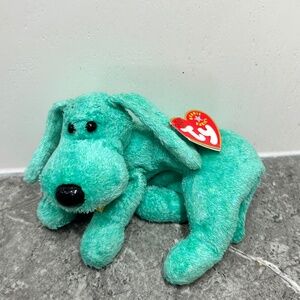 Ty Beanie Babies; Diddley the Dog 2001